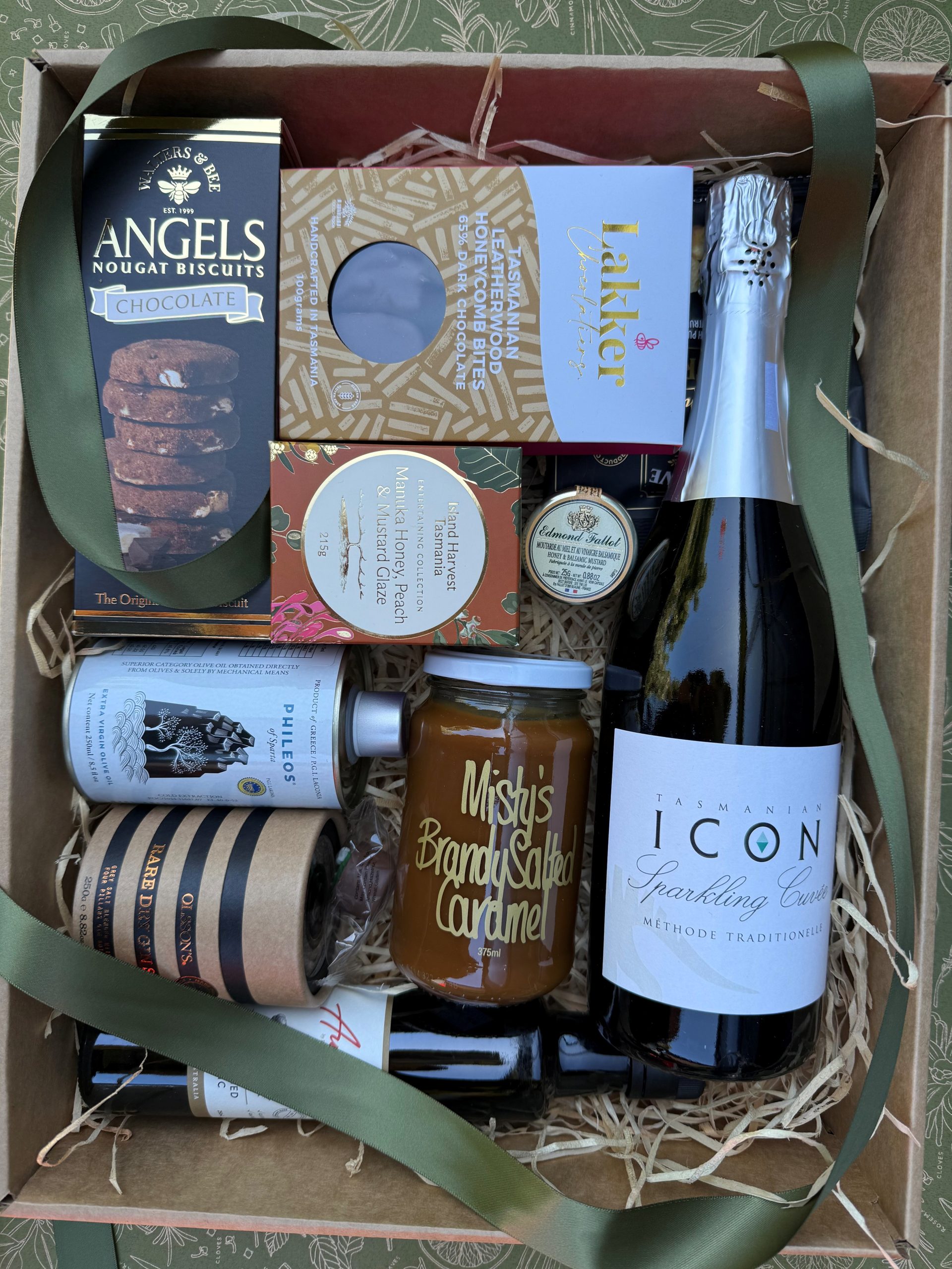 A Very Boujee Christmas Box - Image 4